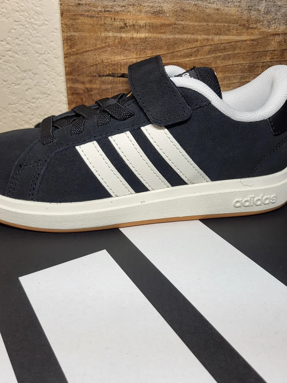 *NEW* Adidas Grand Court 00s EL C Black White Gum 